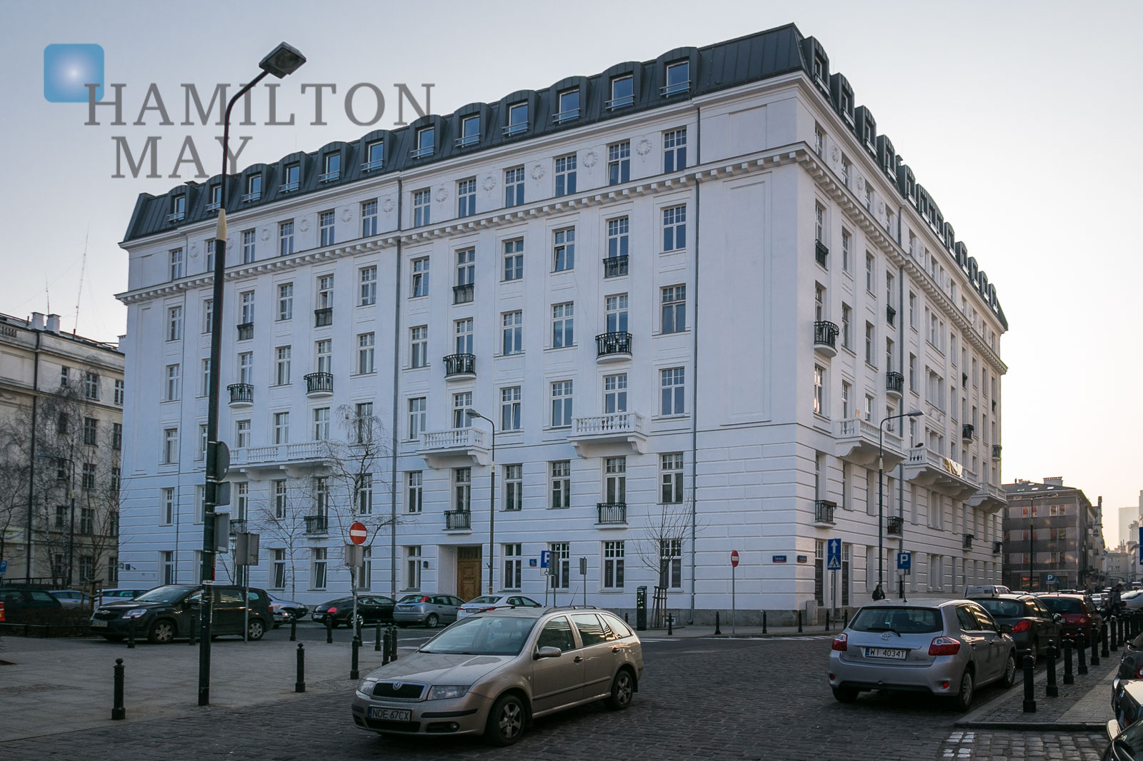 Luxurious apartments in neoclassical townhouse nearby Nowy Świat street