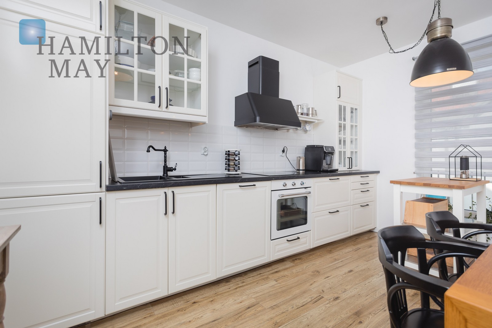 A modern, three-storey apartment with a garage Krakow for sale