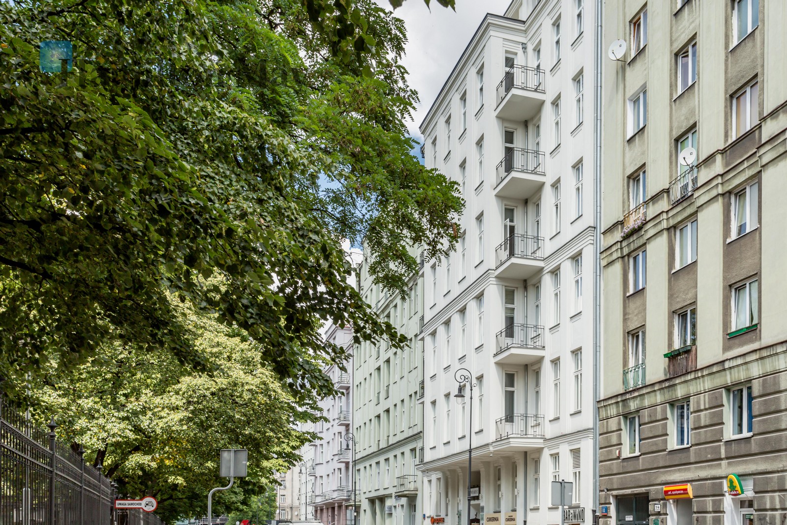 City: Warszawa Street: Stanisława Noakowskiego Region: Śródmieście Level: 7 Status: existing Number of units: 60 Sale price from: 447000PLN - slider