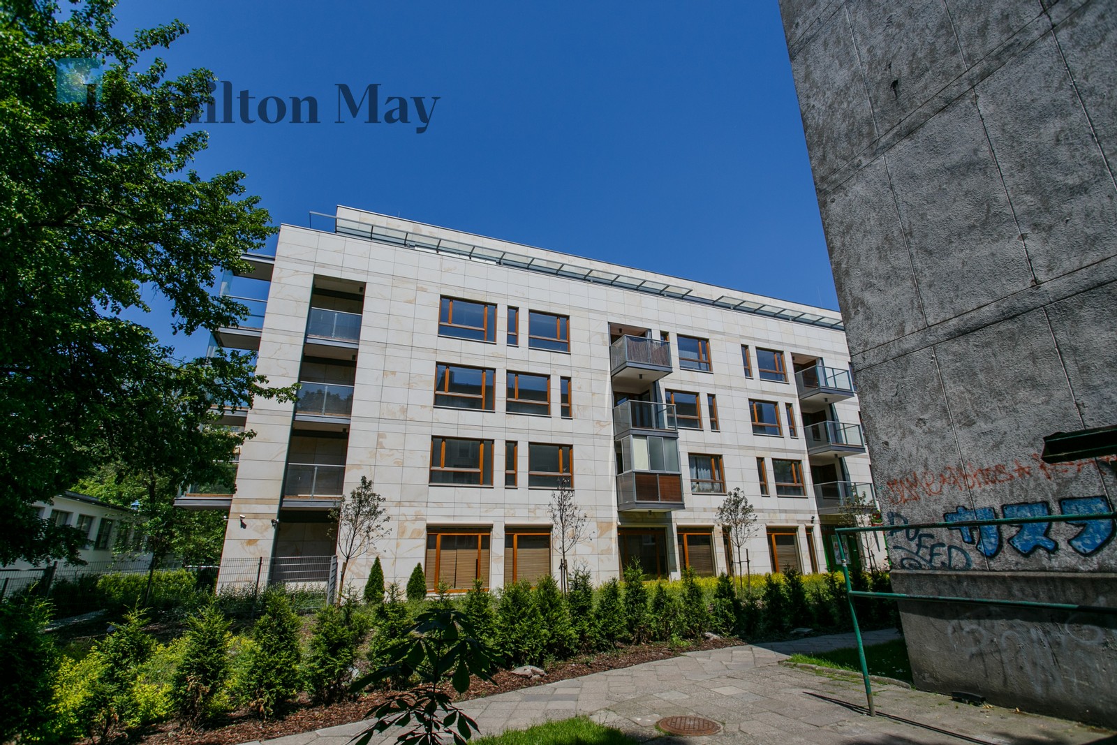 Level: 8 Status: existing Number of units: 70 Sale price from: 494000PLN Avg. sales price/m2: 11900PLN Rental price from: nullPLN - slider