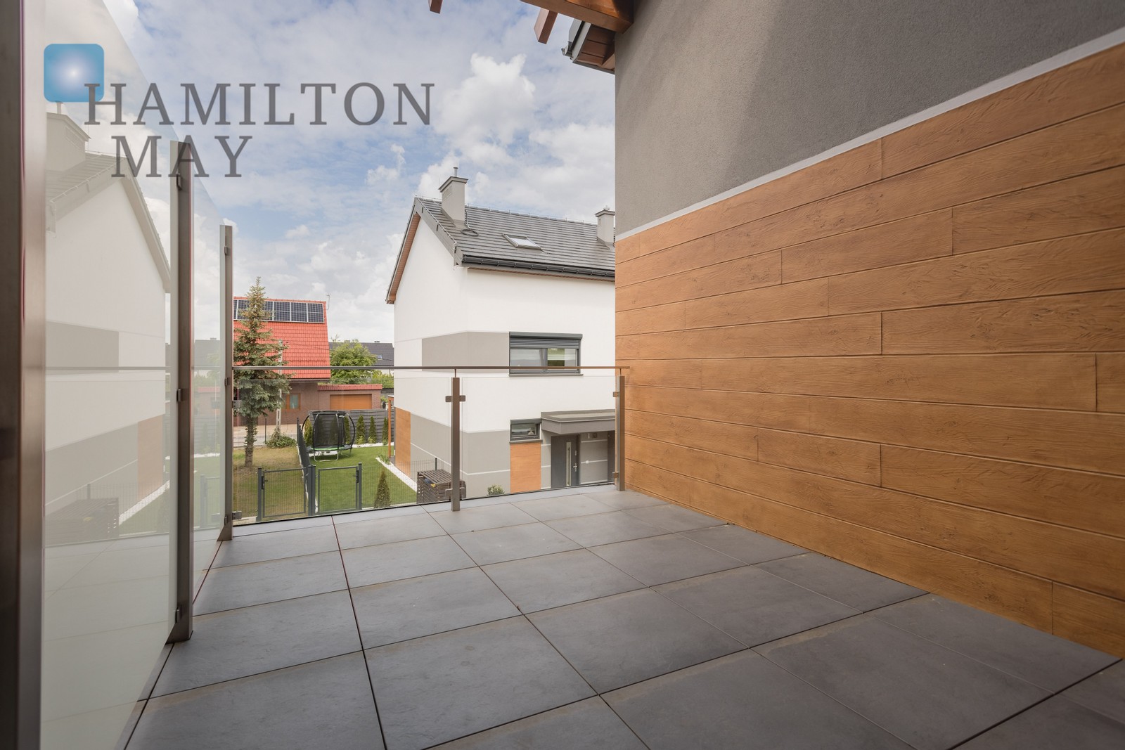 Modern semidetached house with two parking spaces, located in the south-eastern part of Krakow
 Krakow for sale