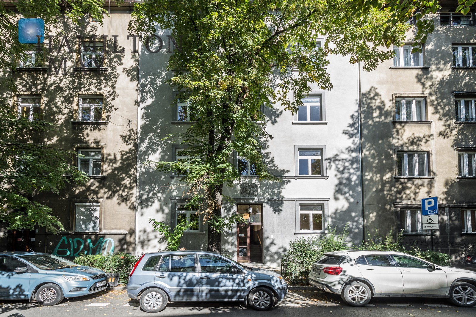 City: Kraków Street: Wenecja Region: Stare Miasto Level: 4 Status: existing Number of units: 12 Price on application Rental price from: null - slider