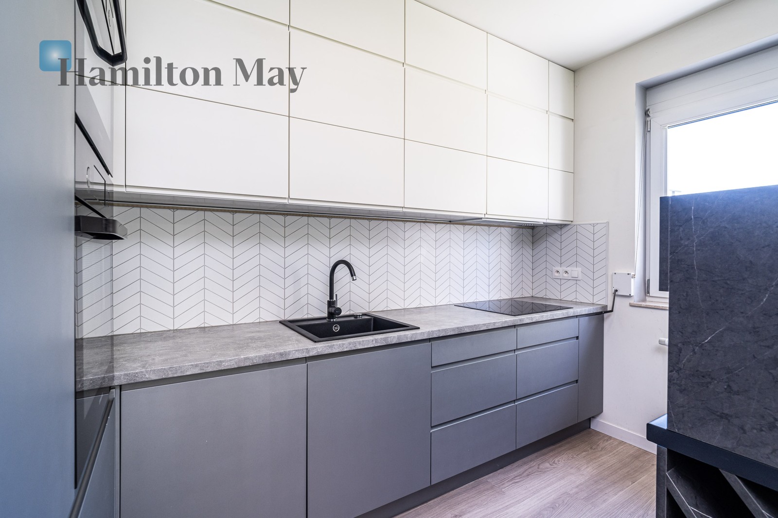 Region: Czyżyny Distance to centre: 3.78 km Price: 4700 PLN Bedrooms: 2 Bathrooms: 2 Size: 60m2 Price/m2: 78 PLN - slider