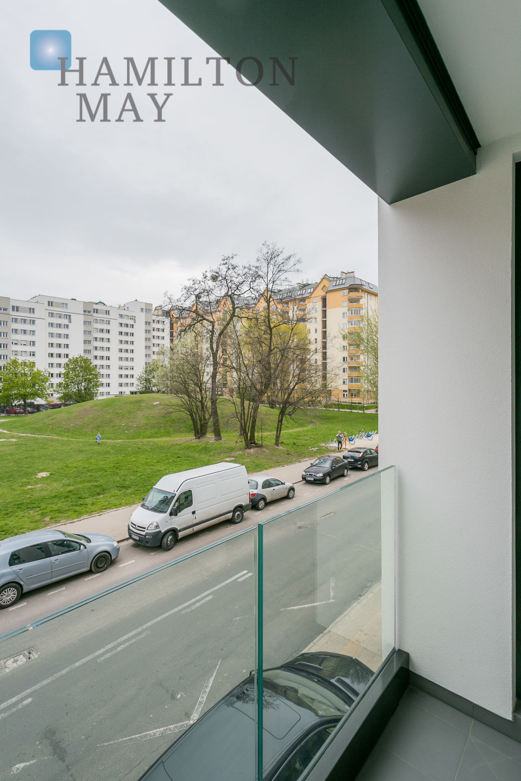 Przestronny dwupokojowy apartament | Kamienica Muranów - slider