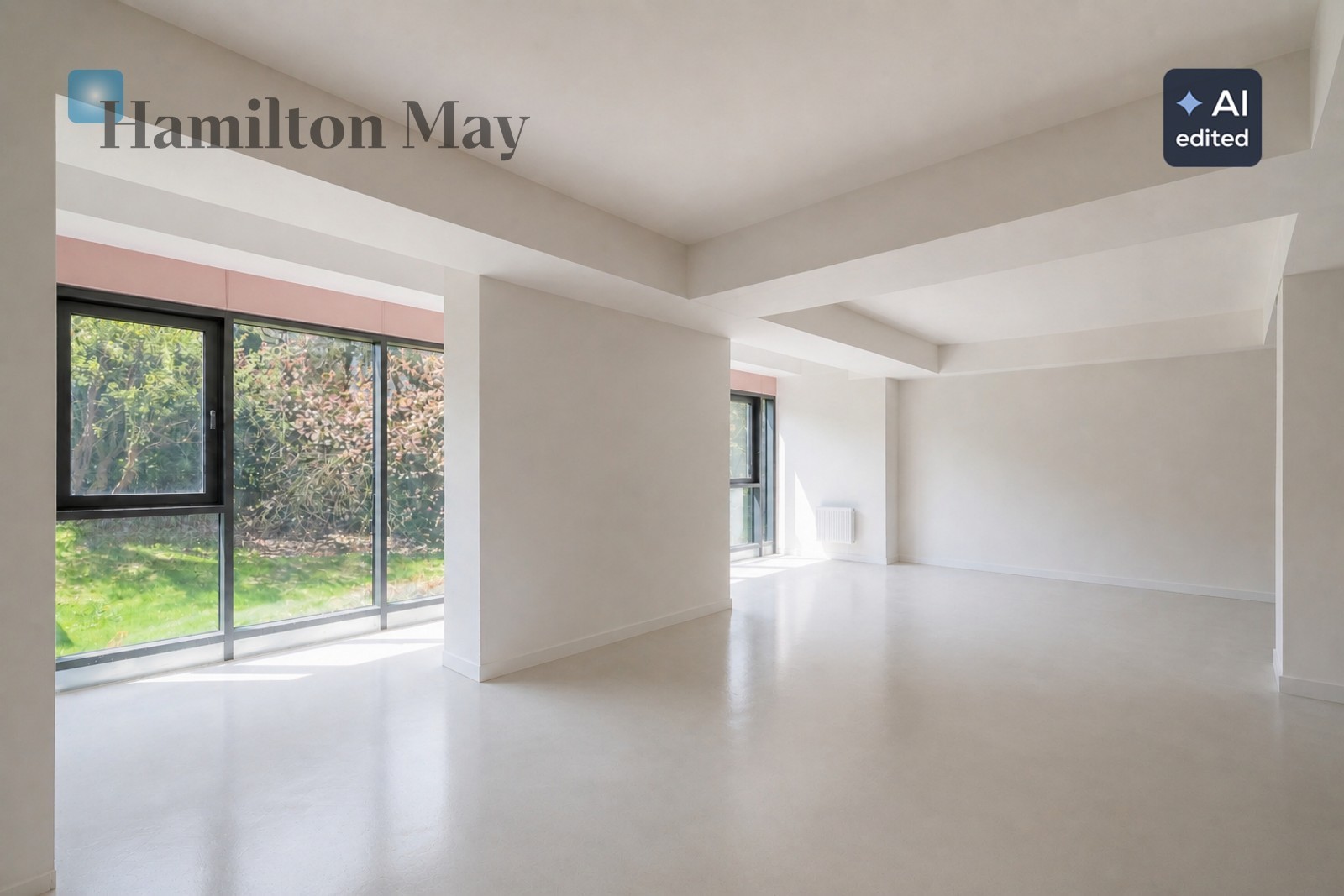 Region: Zwierzyniec Distance to centre: 5.43 km Price: 2900000 PLN Bedrooms: 4 Bathrooms: 2 Plot size: 700m2 - slider