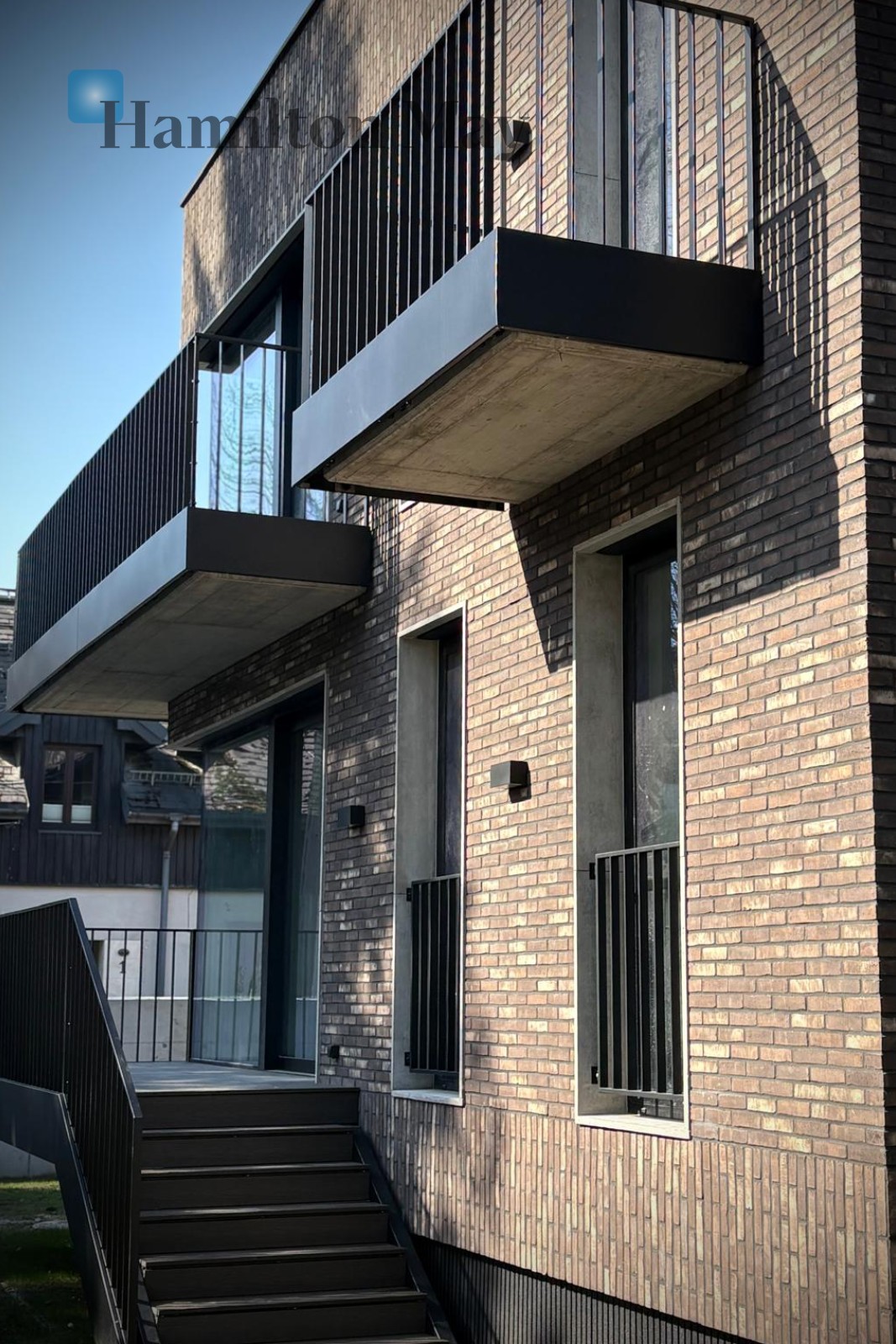 Street: Morelowa Region: Zwierzyniec Subregion: Wola Justowska Level: 3 Status: existing Number of units: 6 Price on application Rental price from: null Avg. rental price/m2: null - slider