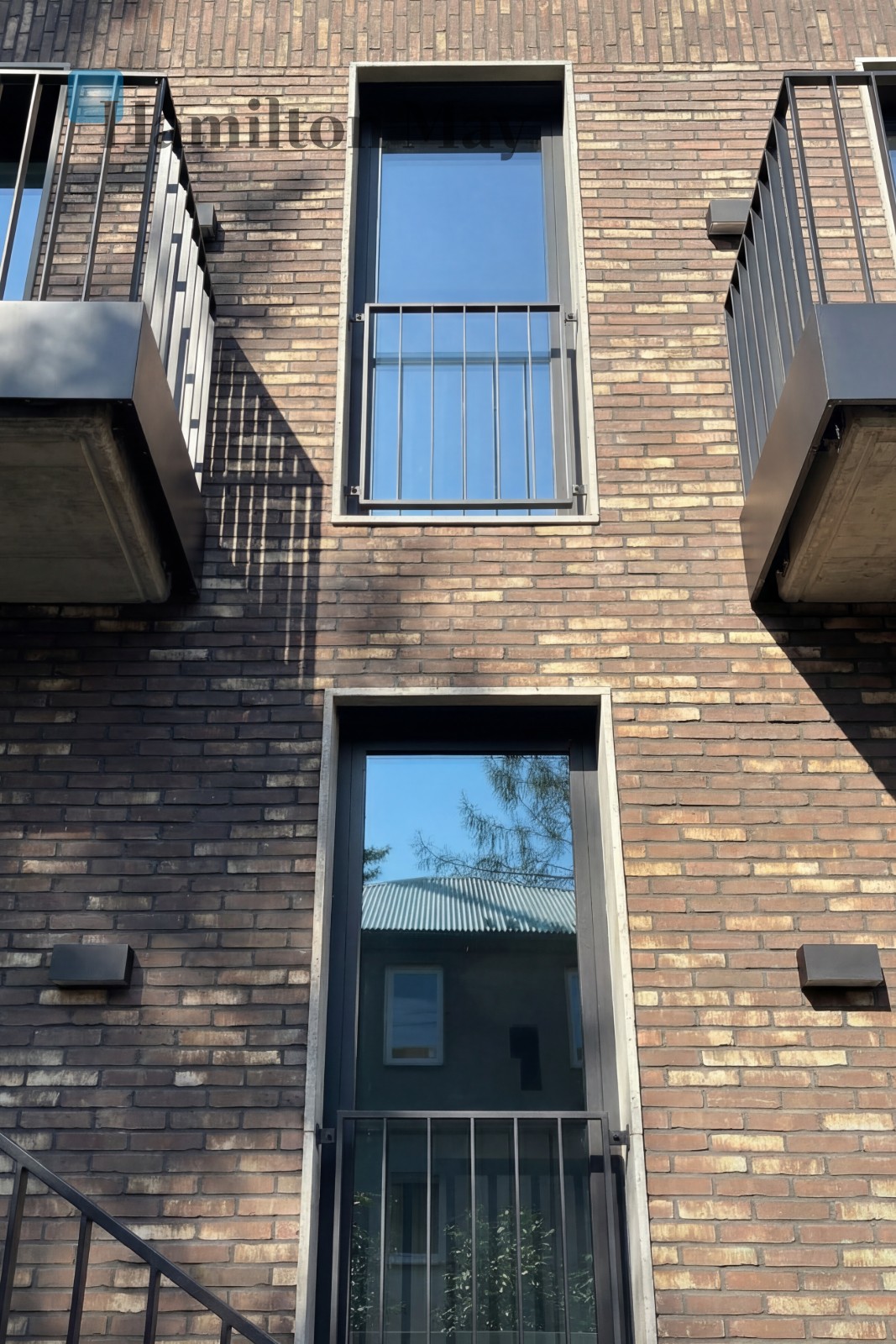 City: Kraków Street: Morelowa Region: Zwierzyniec Subregion: Wola Justowska Level: 3 Status: existing Number of units: 6 Price on application - slider