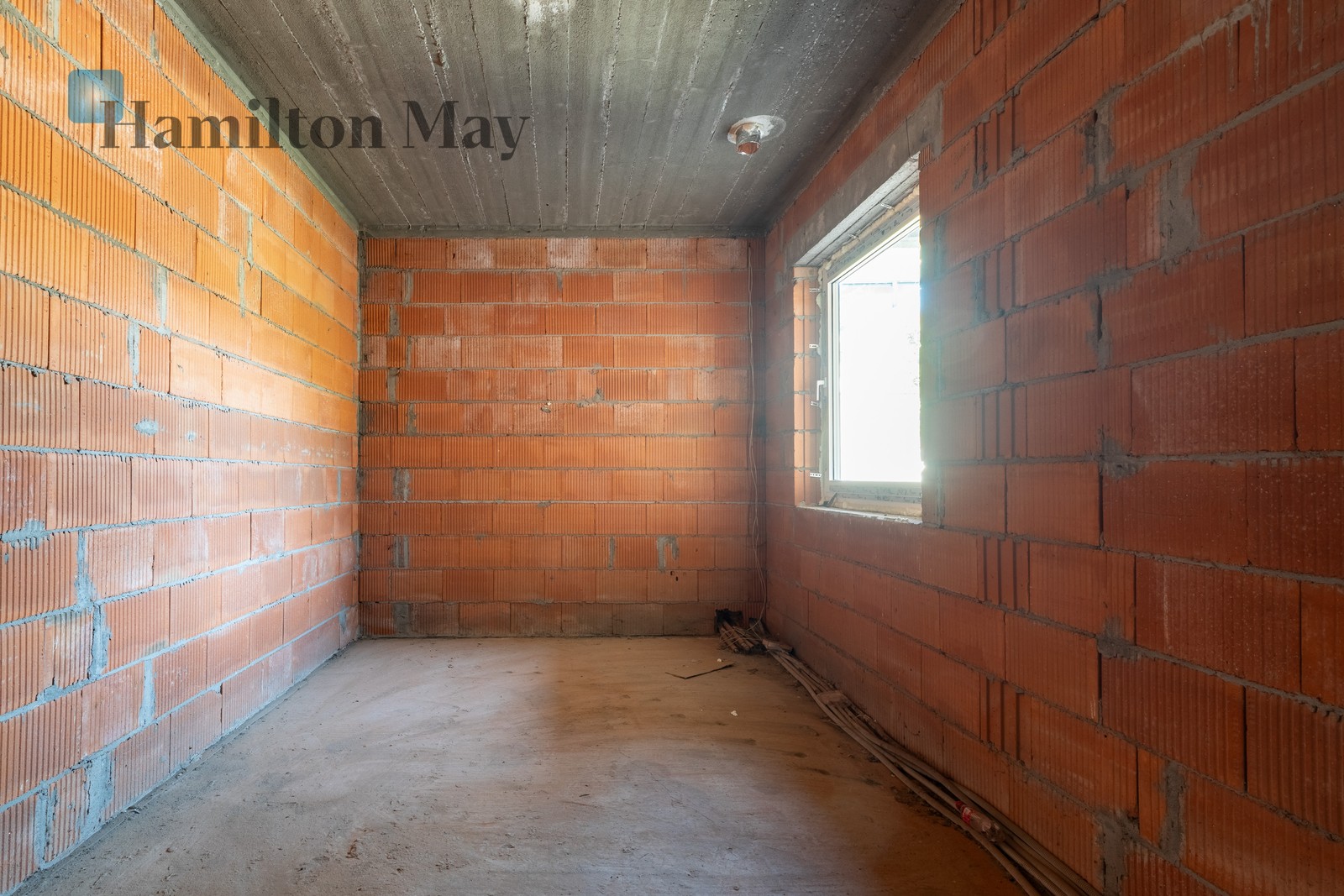 Bedrooms: 4 Bathrooms: 2 - slider