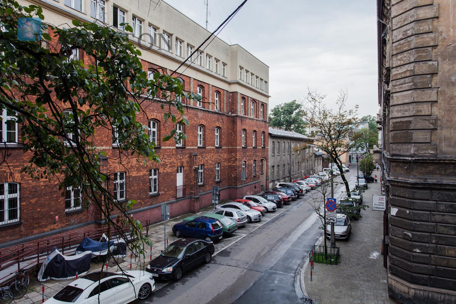 Studio apartment in a fully renovated classic building ul. Siemiradzkiego Henryka