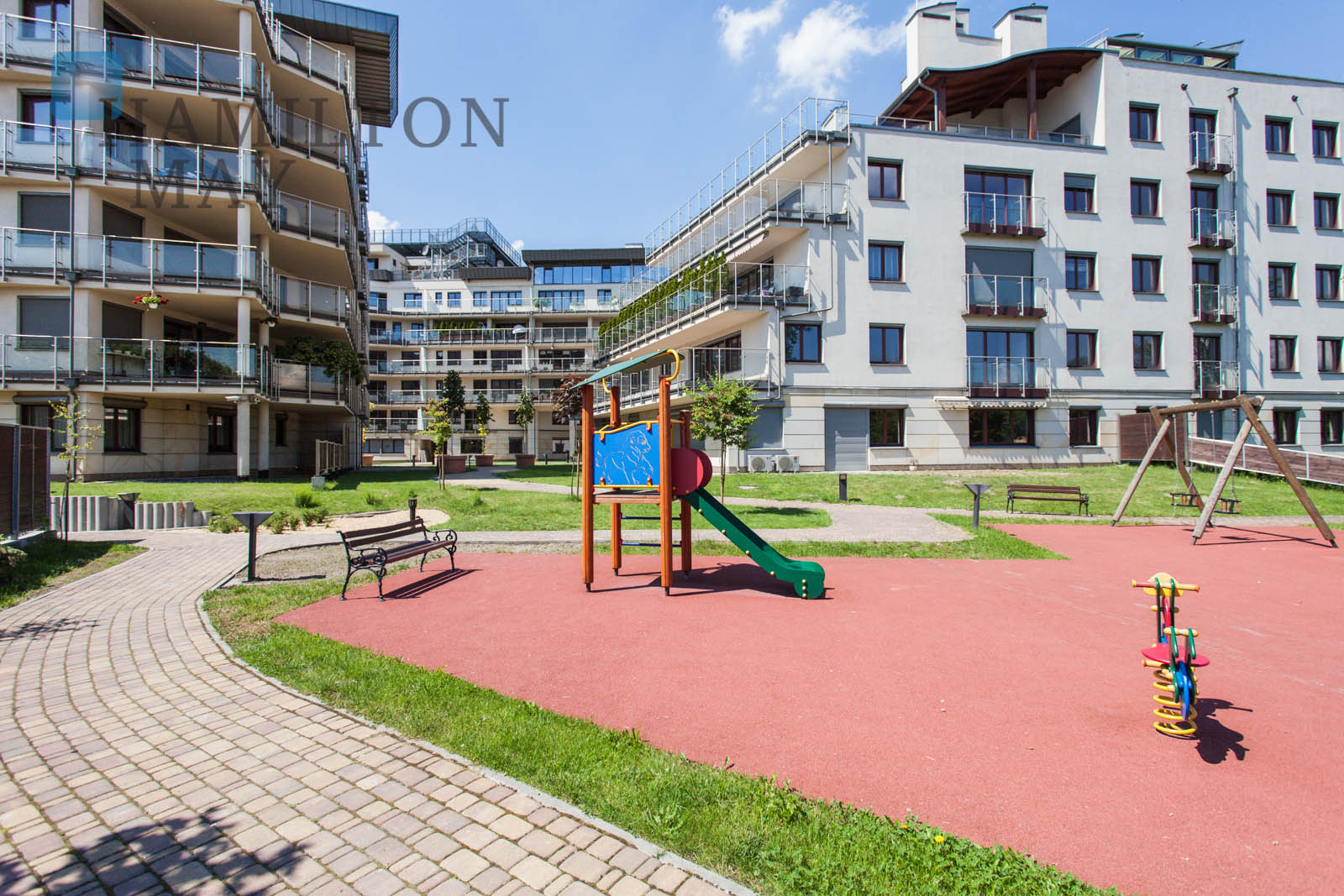 Apartments for rent and sale in a superbly located development - 'Ludwinów Apartments' - slider