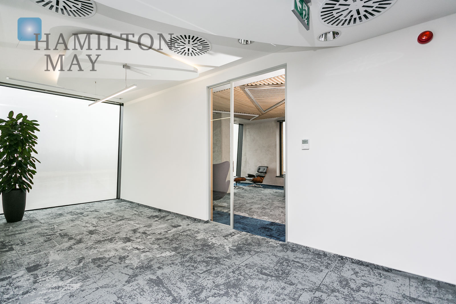 An office space in prestigious The Tides development. Warsaw for rent