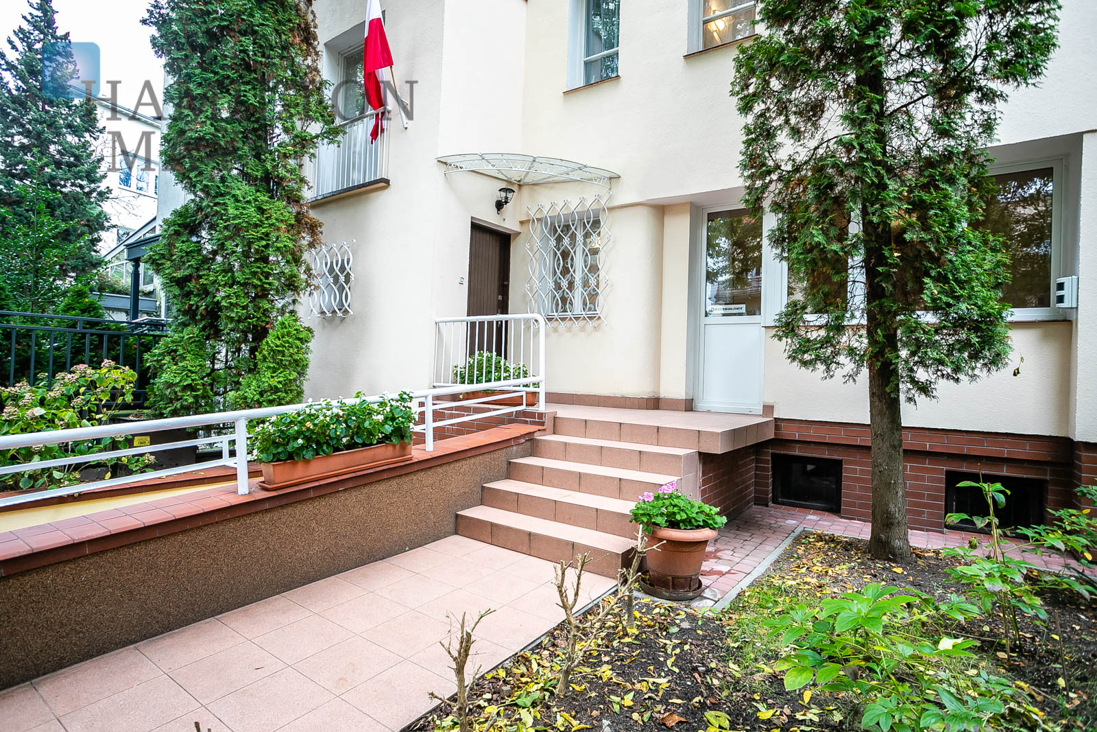 For rent a large house in the heart of Saska Kępa Warsaw for rent