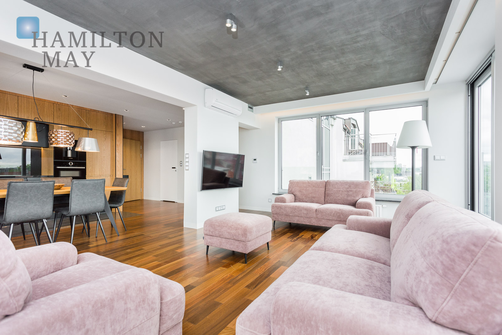 Luxurious One Bedroom Apartment With A Big Terrace And Beautiful View Over The Krakow S Skyline In A Modern Investment In Podgorze Jana Zamoyskiego Krakow For Rental Ref 14935 Hamilton May