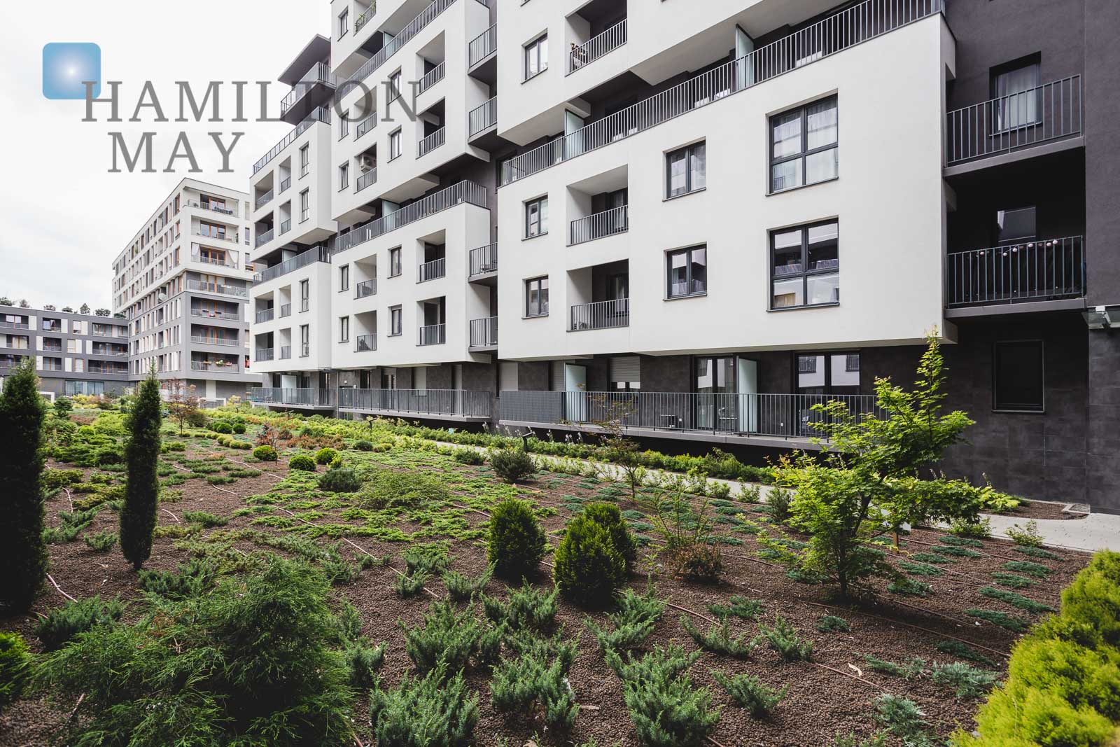 Level: 8 Status: existing Number of units: 560 Sale price from: 190000PLN Rental price from: 2000PLN - slider