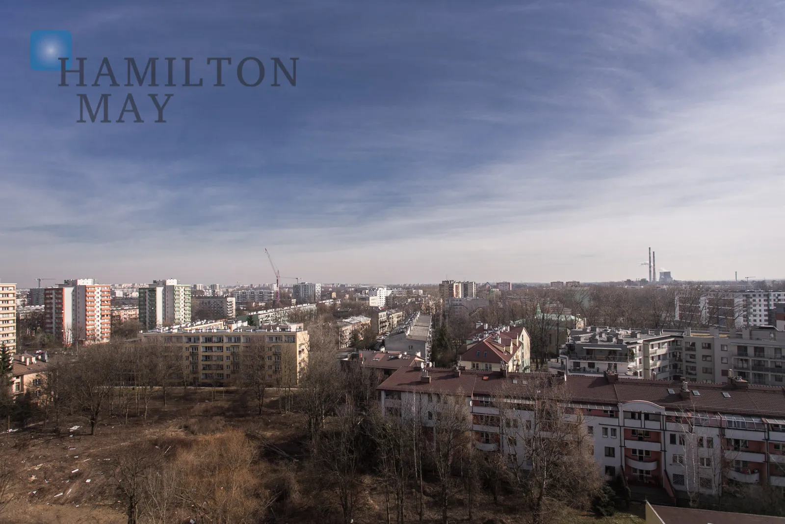 Світла двокімнатна квартира з великим балконом у житловому комплексі Graffit House - slider