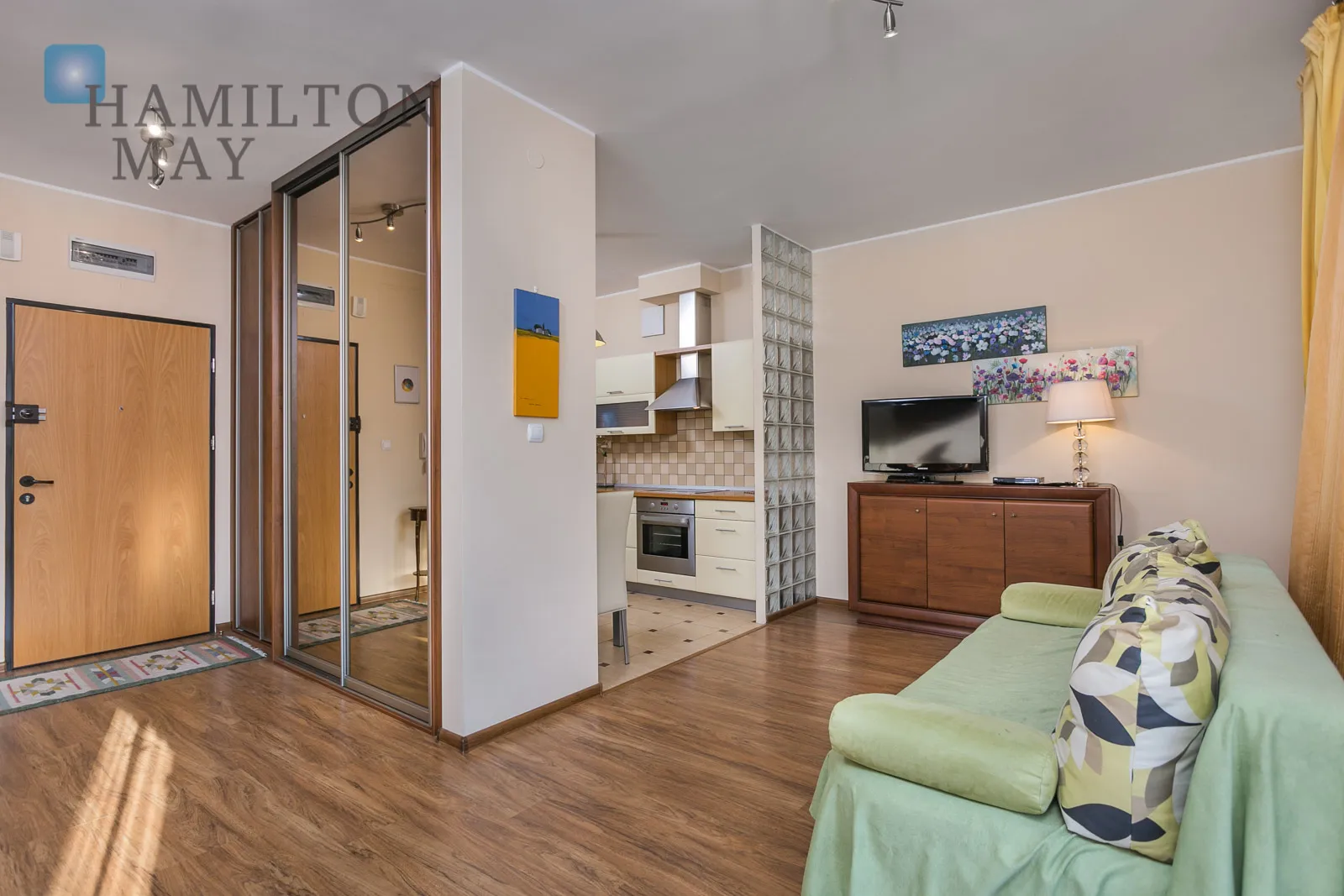 1-bedroom apartment in the Eldorado development on Jana Pawła II street - slider