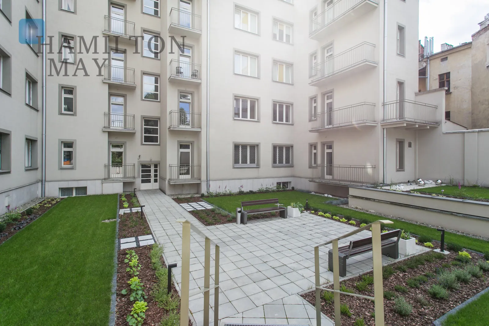 Ексклюзивна трикімнатна квартира в престижному будинку Sarego Residence - slider
