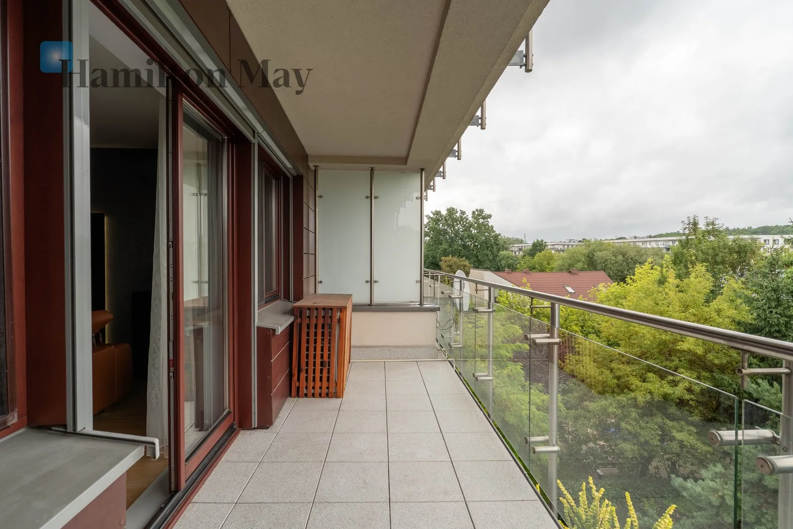 Luxurious apartment with a terrace and access to the wellness area | Ludwinów - slider