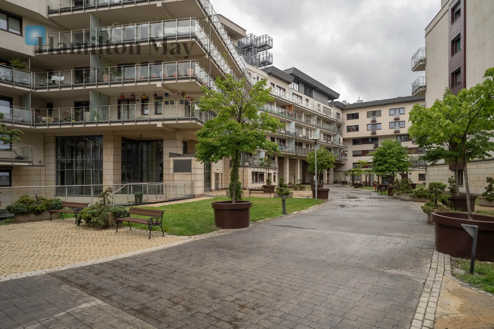 Luxurious apartment with a terrace and access to the wellness area | Ludwinów - slider