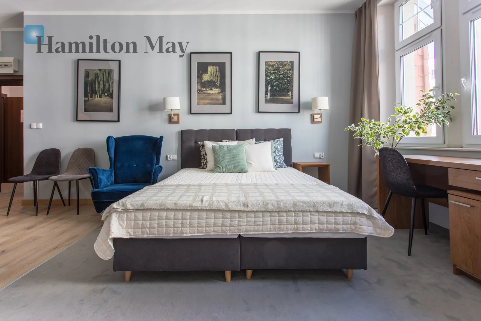 City: Wrocław Street: Komandorska Region: Stare Miasto Distance to centre: 1.09 km Level: 3 Price: 2500 PLN Bedrooms: 1 Bathrooms: 1 Size: 26m2 Price/m2: 96 PLN - slider