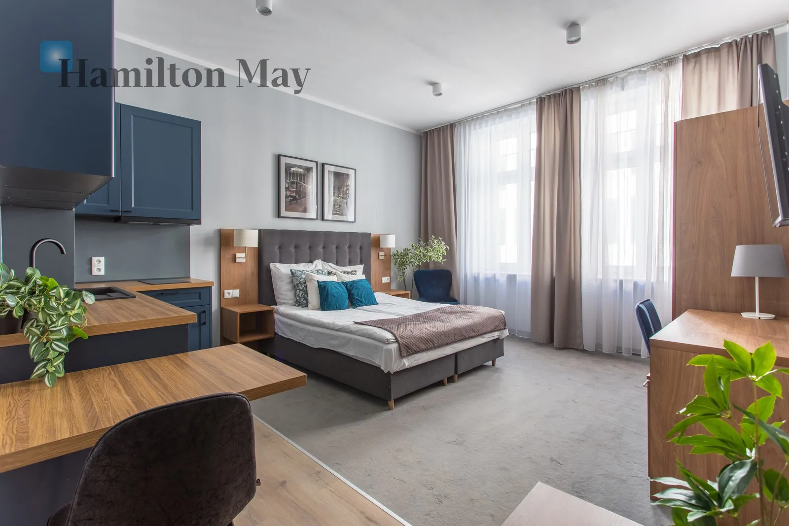 City: Wrocław Street: Komandorska Region: Stare Miasto Distance to centre: 1.09 km Level: 2 Price: 2300 PLN Bedrooms: 1 Bathrooms: 1 Size: 25m2 - slider
