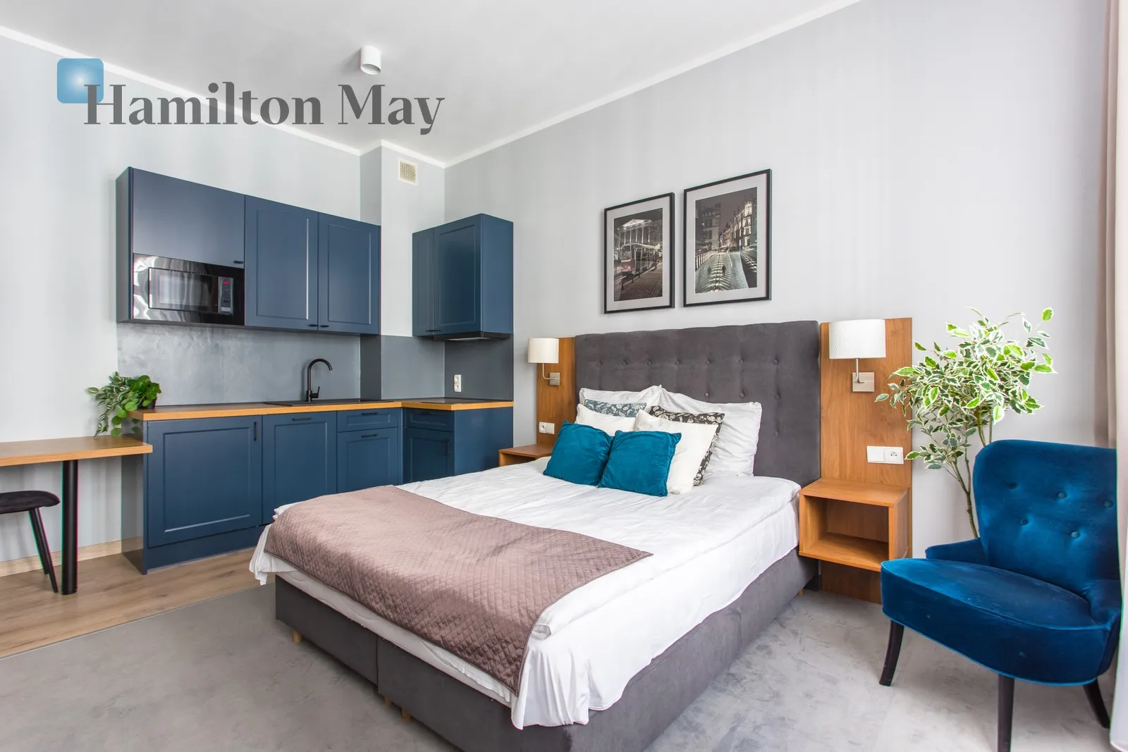 Street: Komandorska Region: Stare Miasto Distance to centre: 1.09 km Level: 2 Price: 2300 PLN Bedrooms: 1 Bathrooms: 1 Size: 25m2 - slider