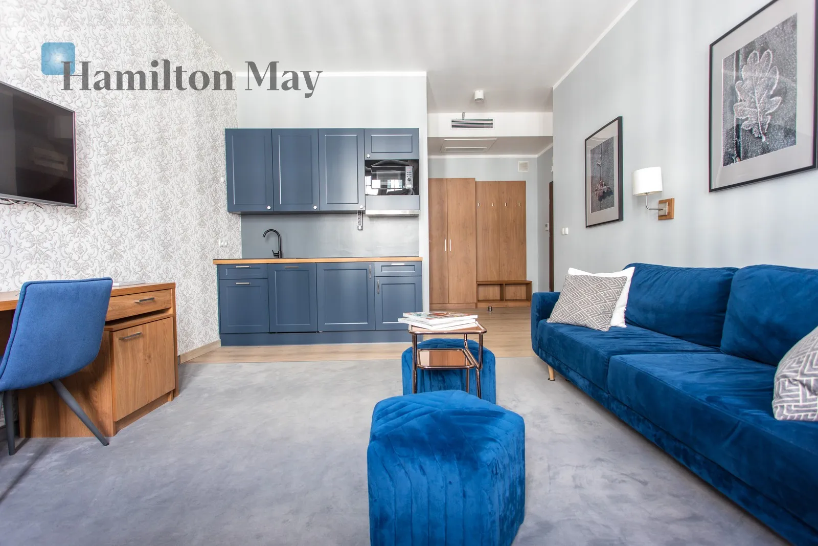 Street: Komandorska Region: Stare Miasto Distance to centre: 1.09 km Level: 2 Price: 2500 PLN Bedrooms: 1 Bathrooms: 1 Size: 26m2 - slider