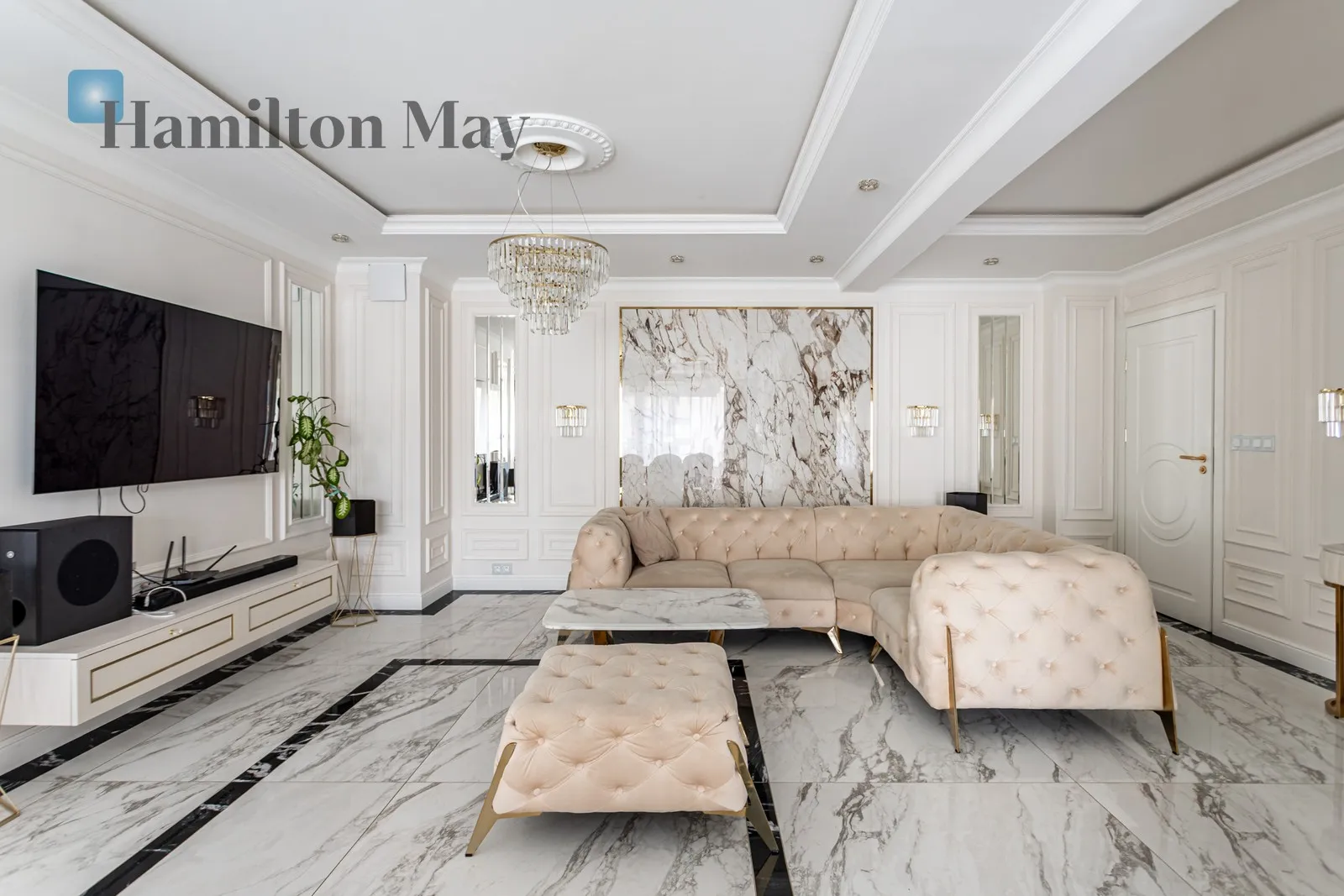 Czteropokojowy apartament o powierzchni użytkowej 160 m2 wraz z tarasem w Starej Miłosnej - slider