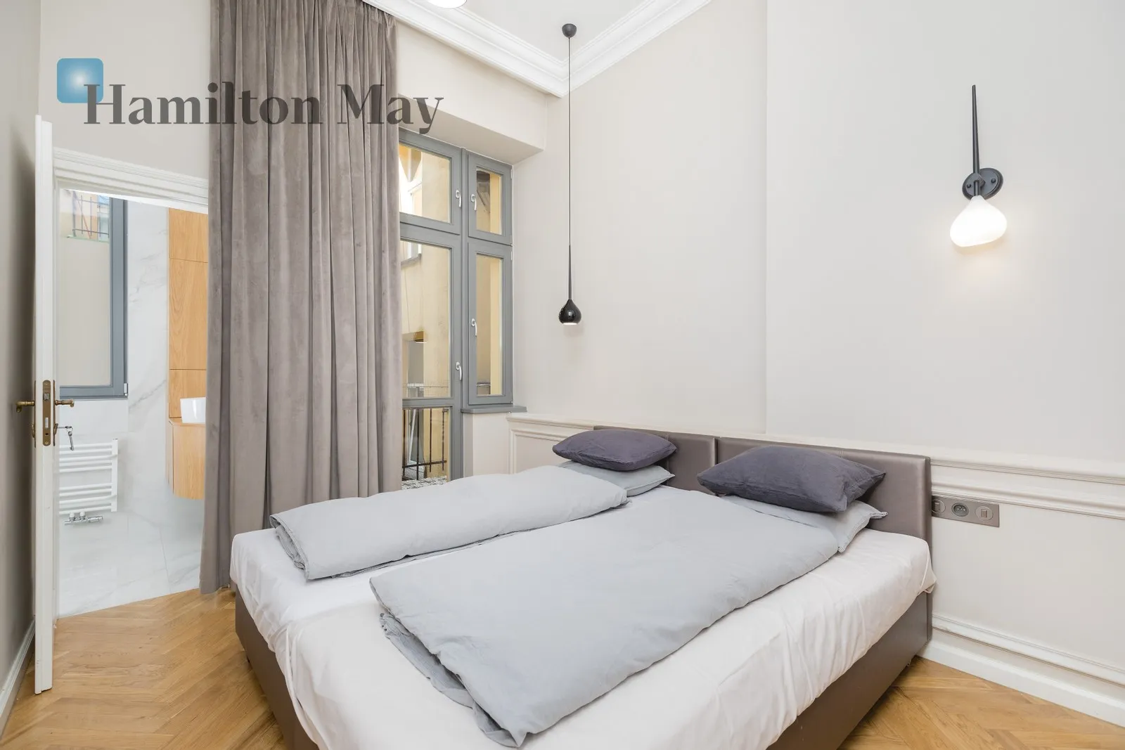 An atmospheric apartment of 66 m2 in Kazimierz in a quiet area