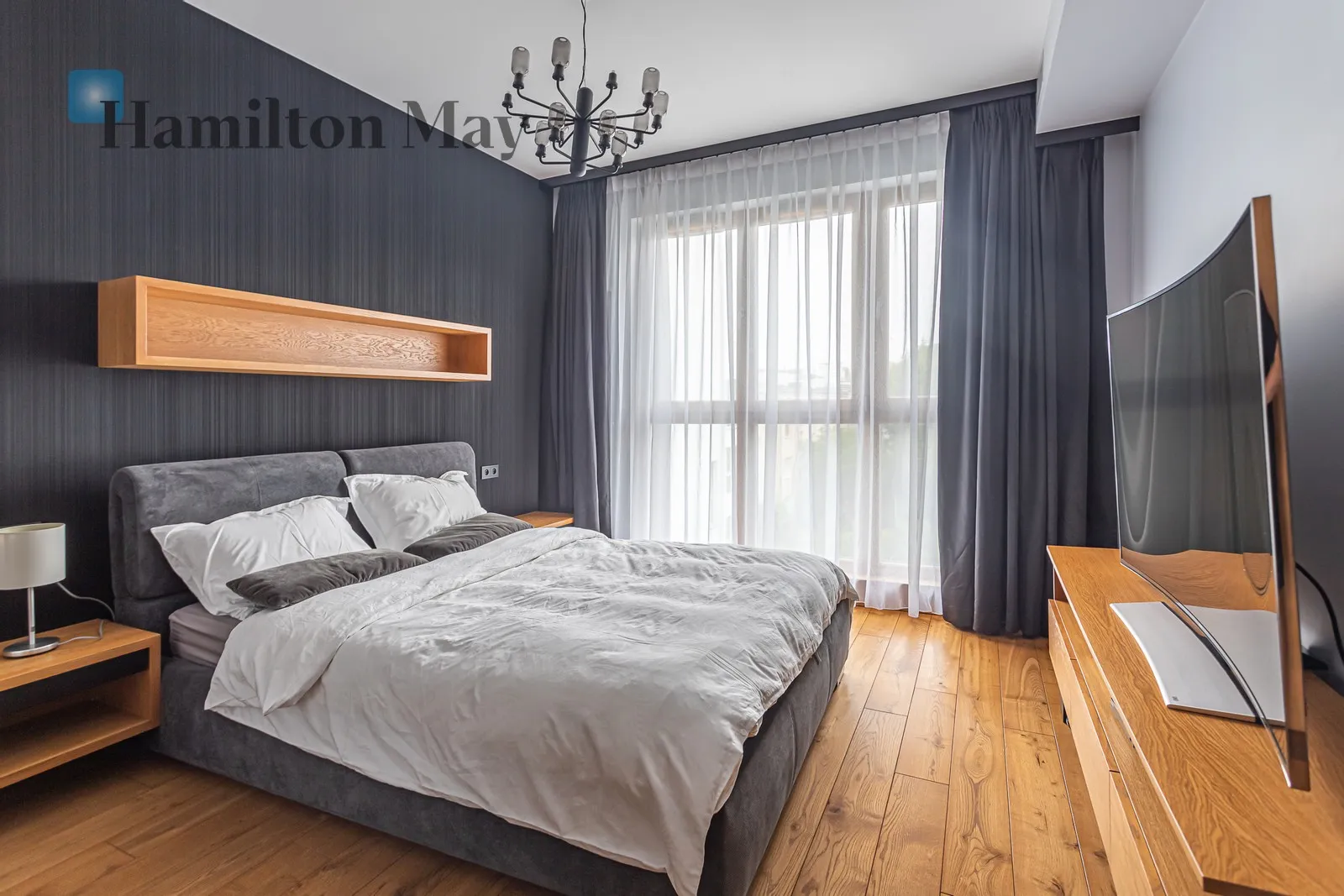 Region: Mokotów Subregion: Stary Mokotów Distance to centre: 3.09 km Level: 3 Price: 12500 PLN Bedrooms: 2 Bathrooms: 2 Size: 100m2 - slider
