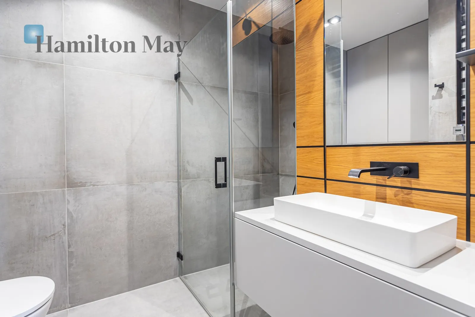 Subregion: Stary Mokotów Distance to centre: 3.09 km Level: 3 Price: 12500 PLN Bedrooms: 2 Bathrooms: 2 Size: 100m2 - slider