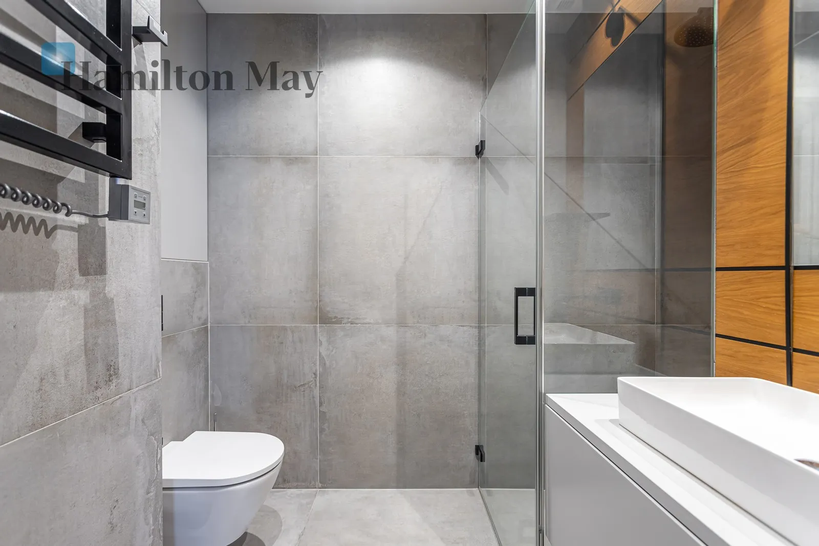 Distance to centre: 3.09 km Level: 3 Price: 12500 PLN Bedrooms: 2 Bathrooms: 2 Size: 100m2 Price/m2: 125 PLN - slider