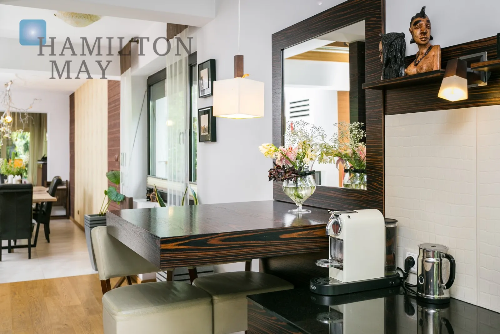 Level: 1 Price: 10000 PLN Bedrooms: 4 Bathrooms: 2 Size: 220m2 Price/m2: 45 PLN - slider