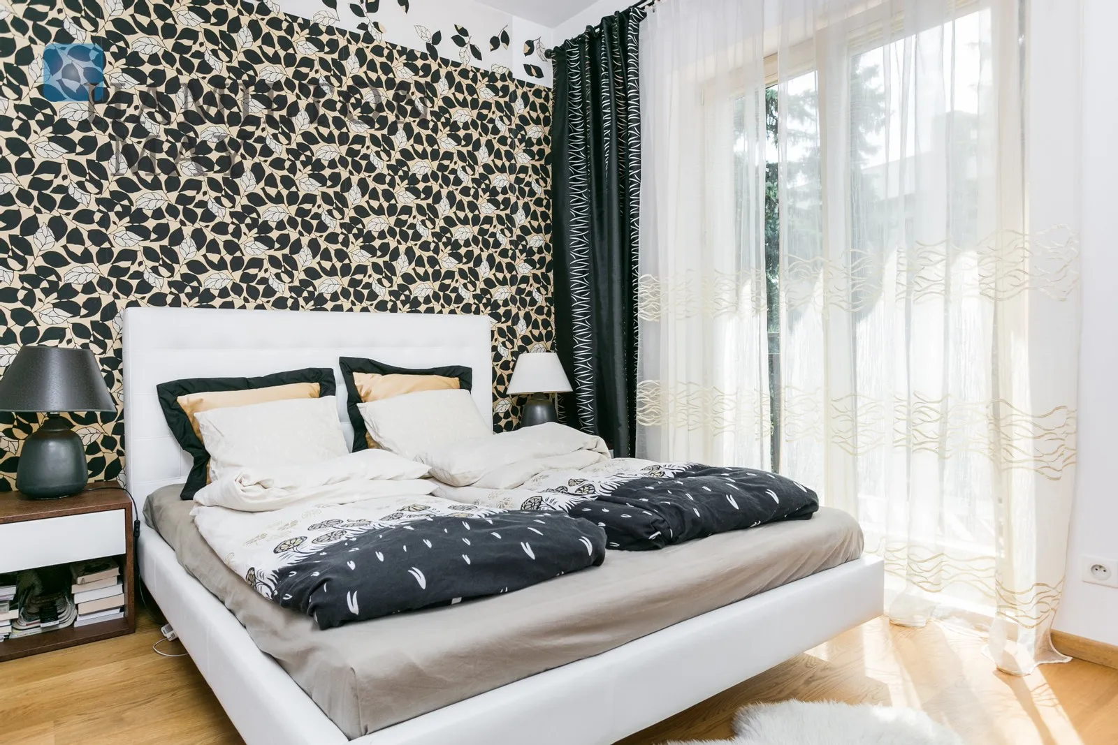 Street: Justowska Region: Bronowice Distance to centre: 4.13 km Level: 1 Price: 10000 PLN - slider