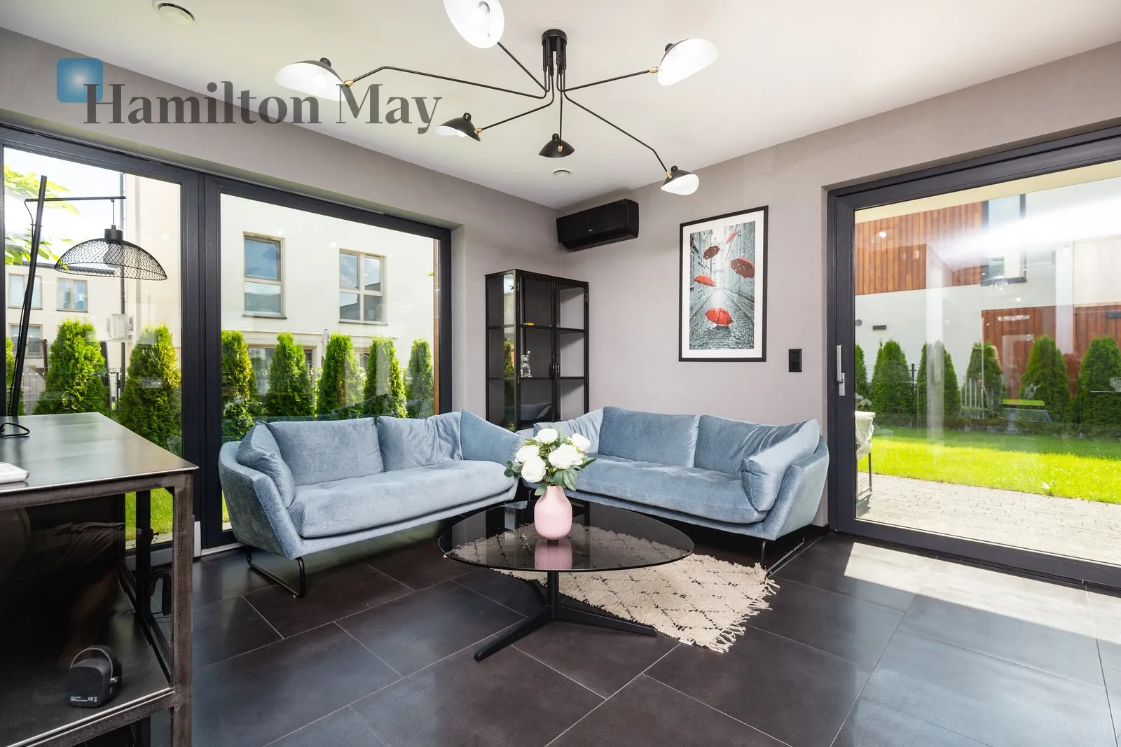 City: Zielonki Street: Na Popielówkę Region: Zielonki Distance to centre: 5.66 km Price: 10500 PLN Bedrooms: 3 Bathrooms: 2 Plot size: 289m2 Price/m2: 79 PLN - slider