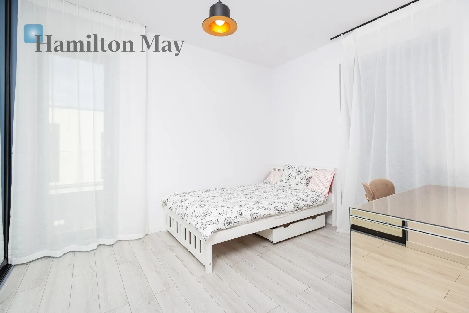 Price: 10500 PLN Bedrooms: 3 Bathrooms: 2 Plot size: 289m2 Price/m2: 79 PLN - slider