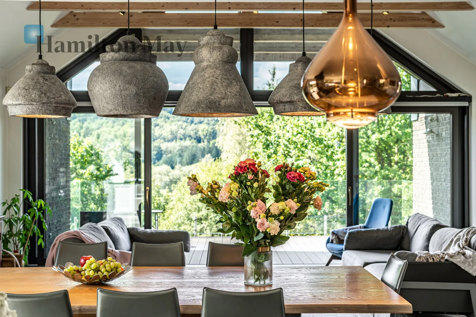 Street: Mogilany Region: Mogilany Price: 5300000 PLN Bedrooms: 4 - slider