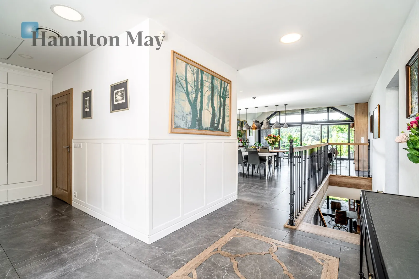 Plot size: 7400m2 - slider