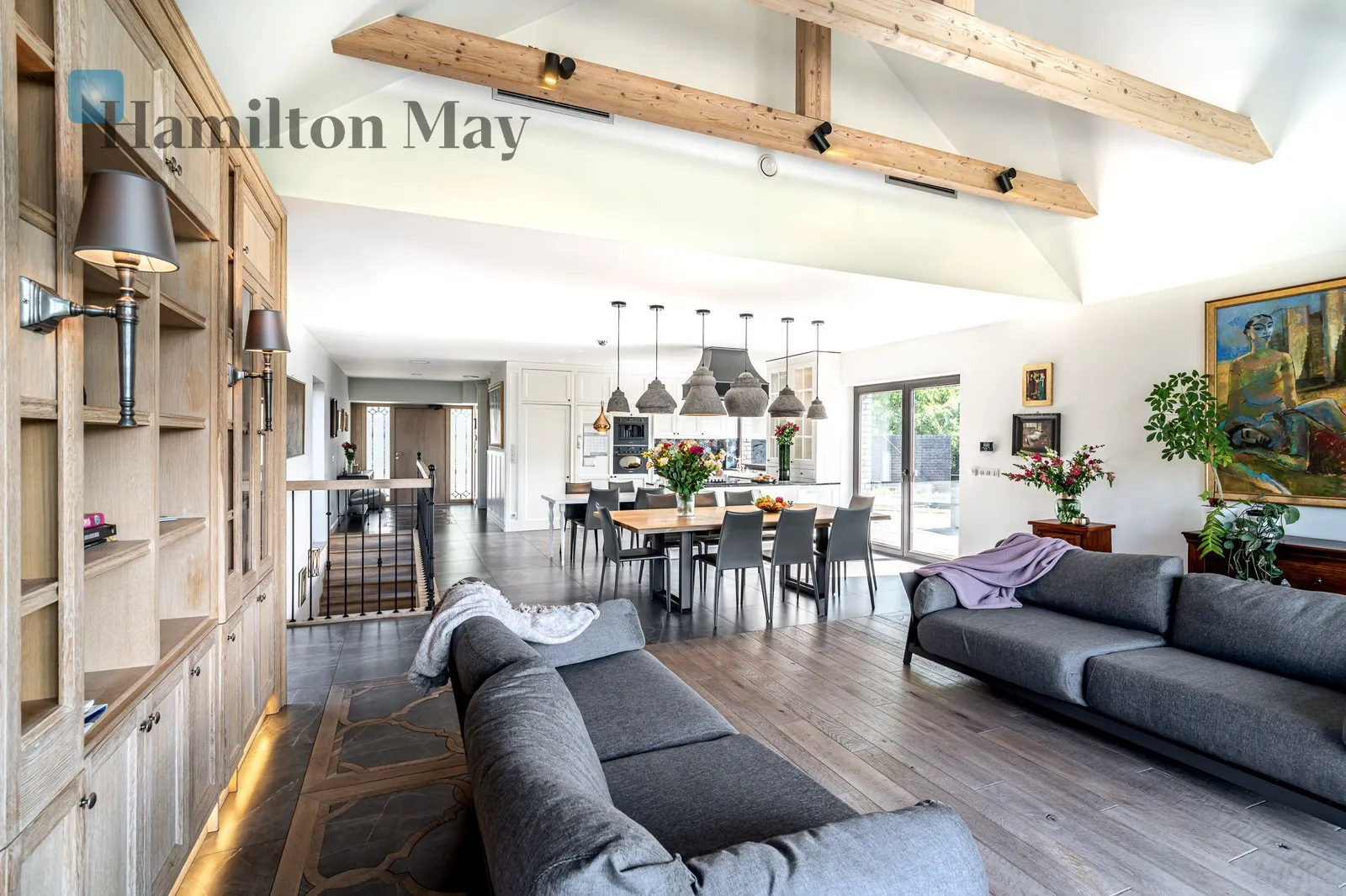 Price: 5300000 PLN Bedrooms: 4 Bathrooms: 4 Plot size: 7400m2 - slider