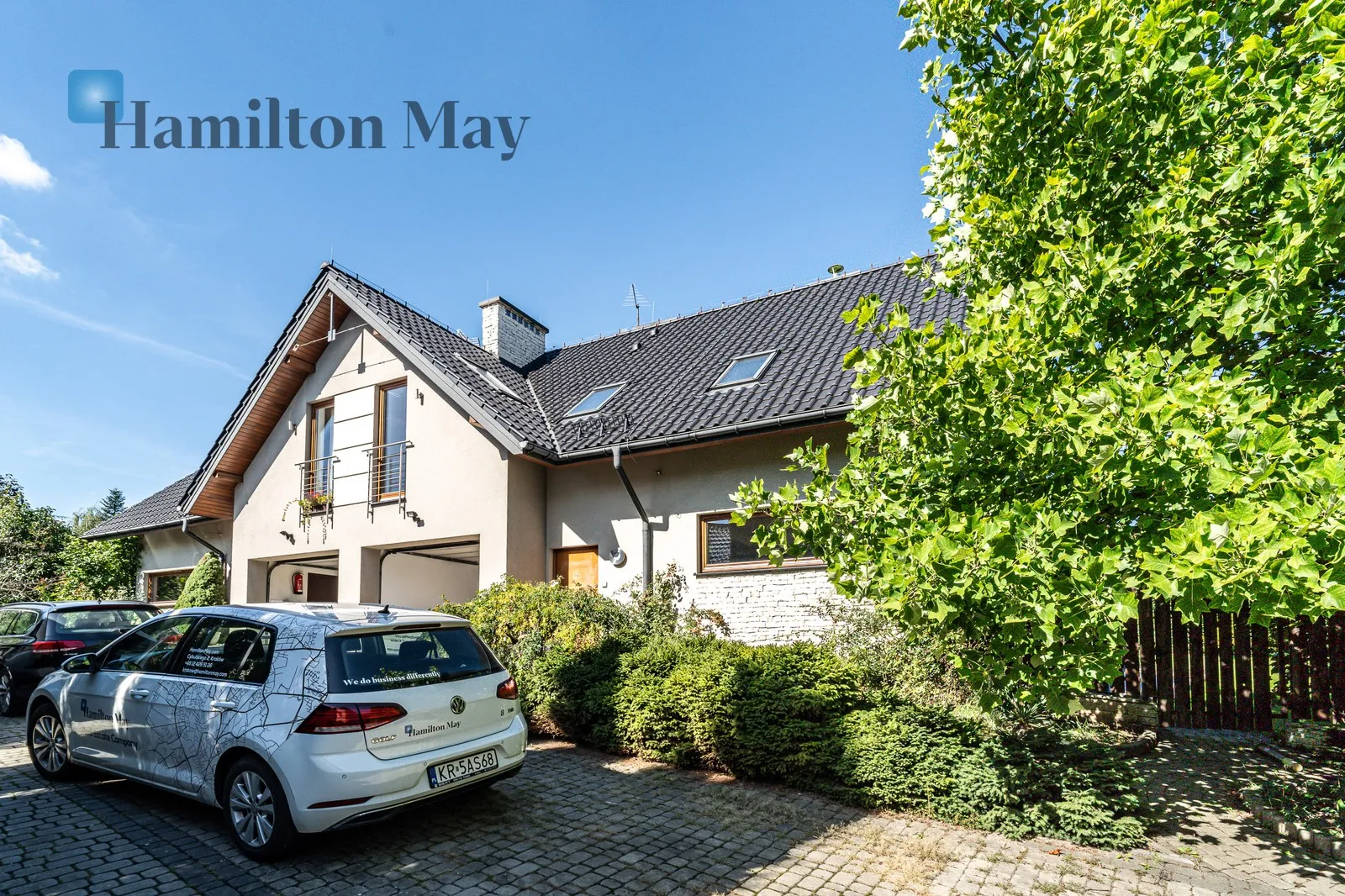 Bedrooms: 4 - slider