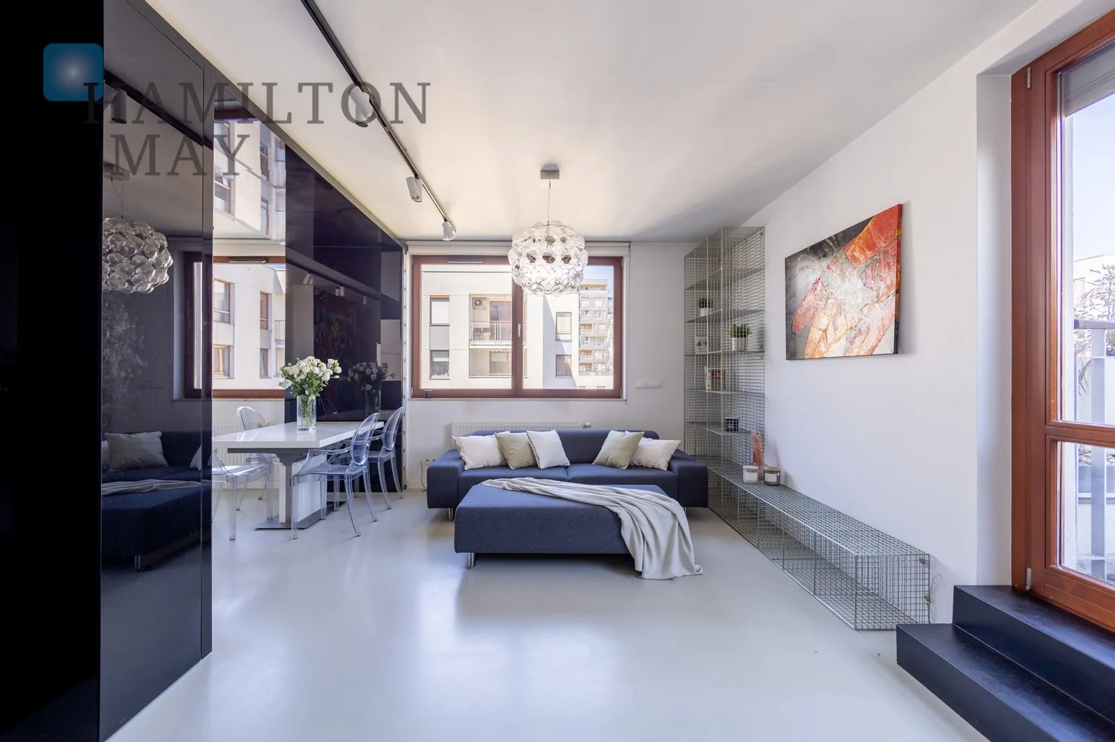 Street: Obrzeżna Region: Mokotów Subregion: Służewiec Distance to centre: 6.28 km Level: 6 Price: 5900 PLN Bedrooms: 1 Bathrooms: 1 Size: 75m2 Price/m2: 79 PLN - slider