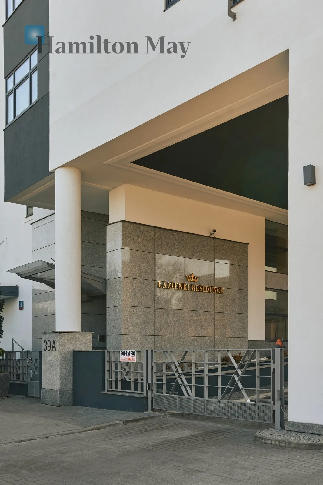 Exclusive sunny apartment with terrace – Łazienki Królewskie area - slider