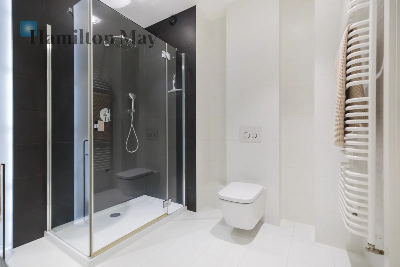 Bedrooms: 1 Bathrooms: 1 Size: 56m2 Price/m2: 14732 PLN