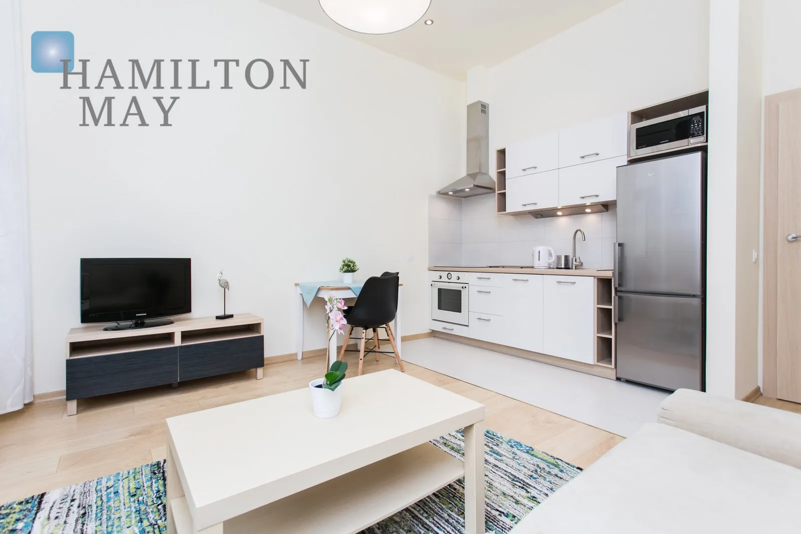 Street: Wygoda Region: Stare Miasto Level: 2 Price: 3200 PLN Bedrooms: 1 Bathrooms: 1 Size: 44m2 Price/m2: 73 PLN - slider