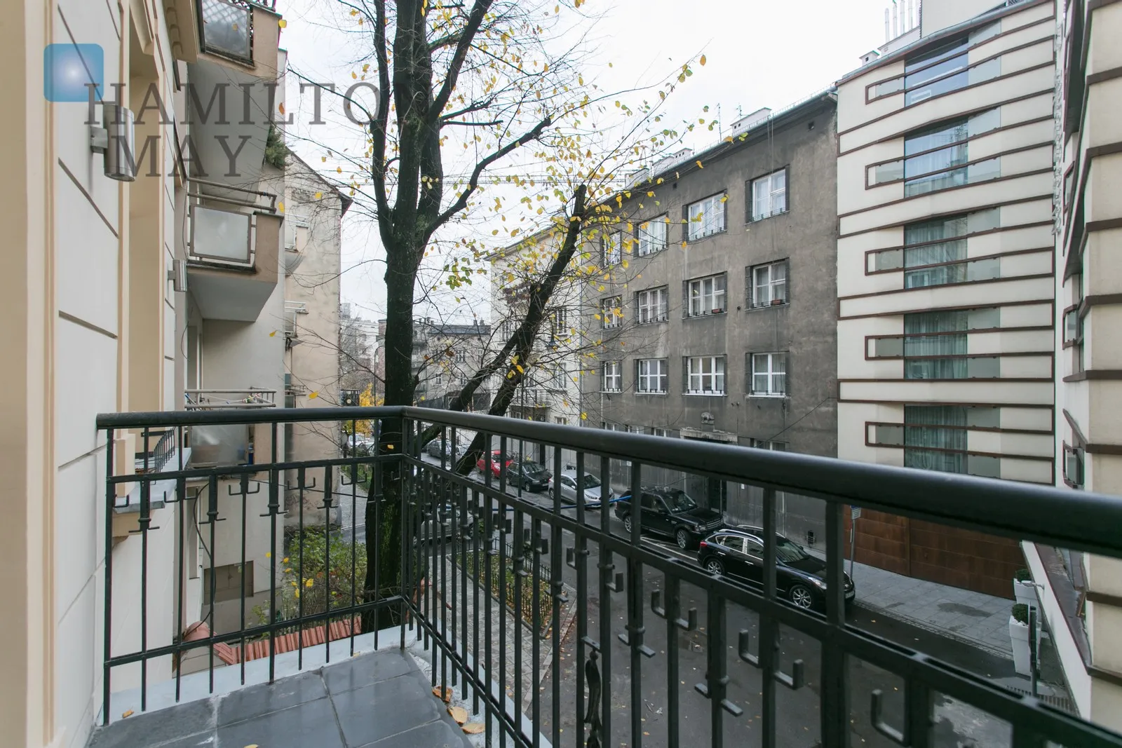 Price: 3200 PLN Bedrooms: 1 Bathrooms: 1 Size: 44m2 Price/m2: 73 PLN - slider
