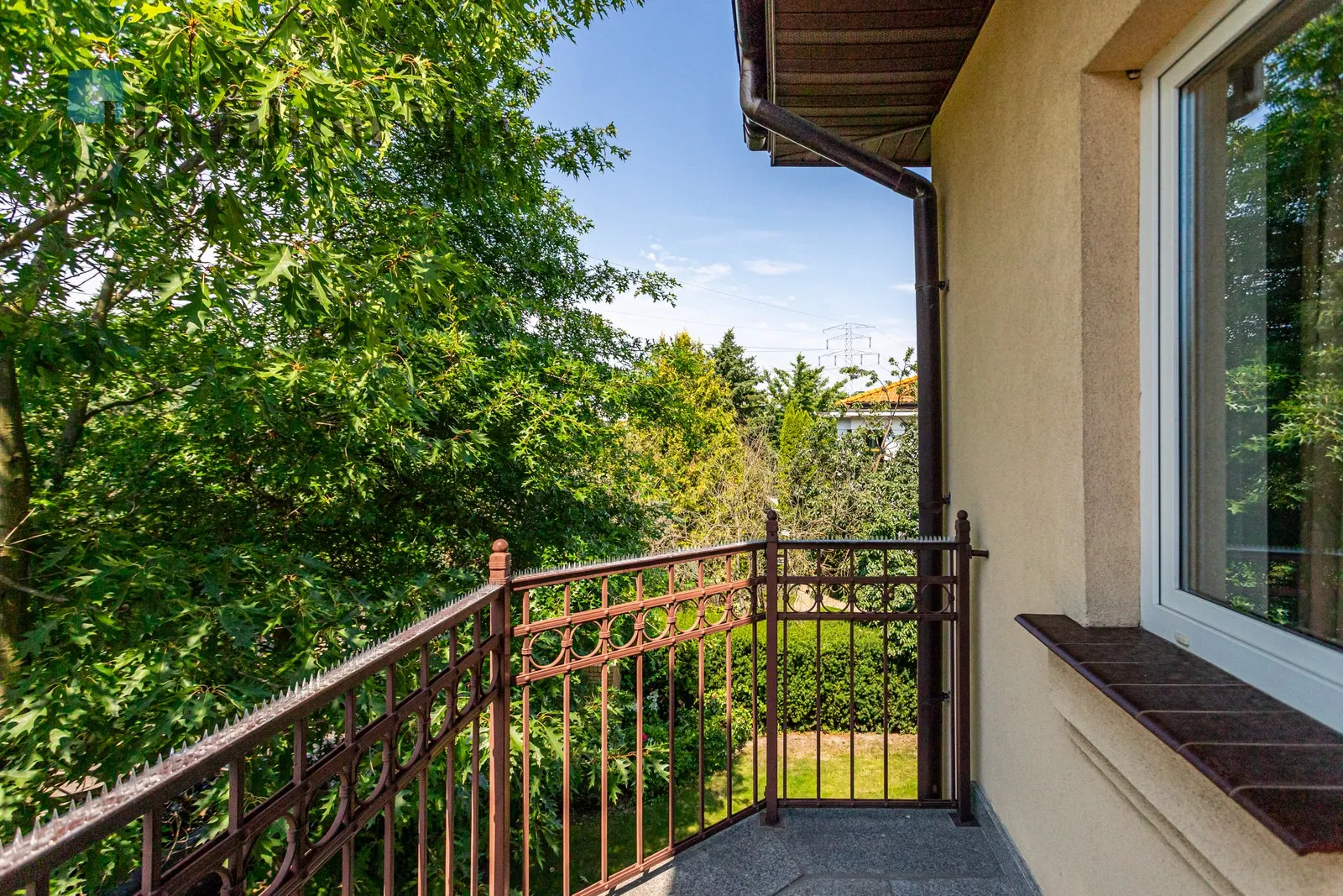Bliźniak o powierzchni 226 m2 w zacisznej lokalizacji na Zawadach - slider