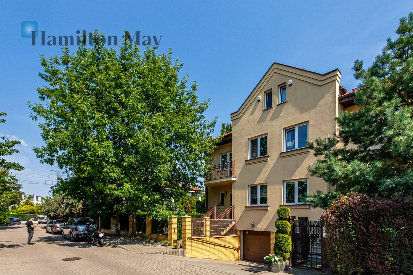 Bliźniak o powierzchni 226 m2 w zacisznej lokalizacji na Zawadach - slider