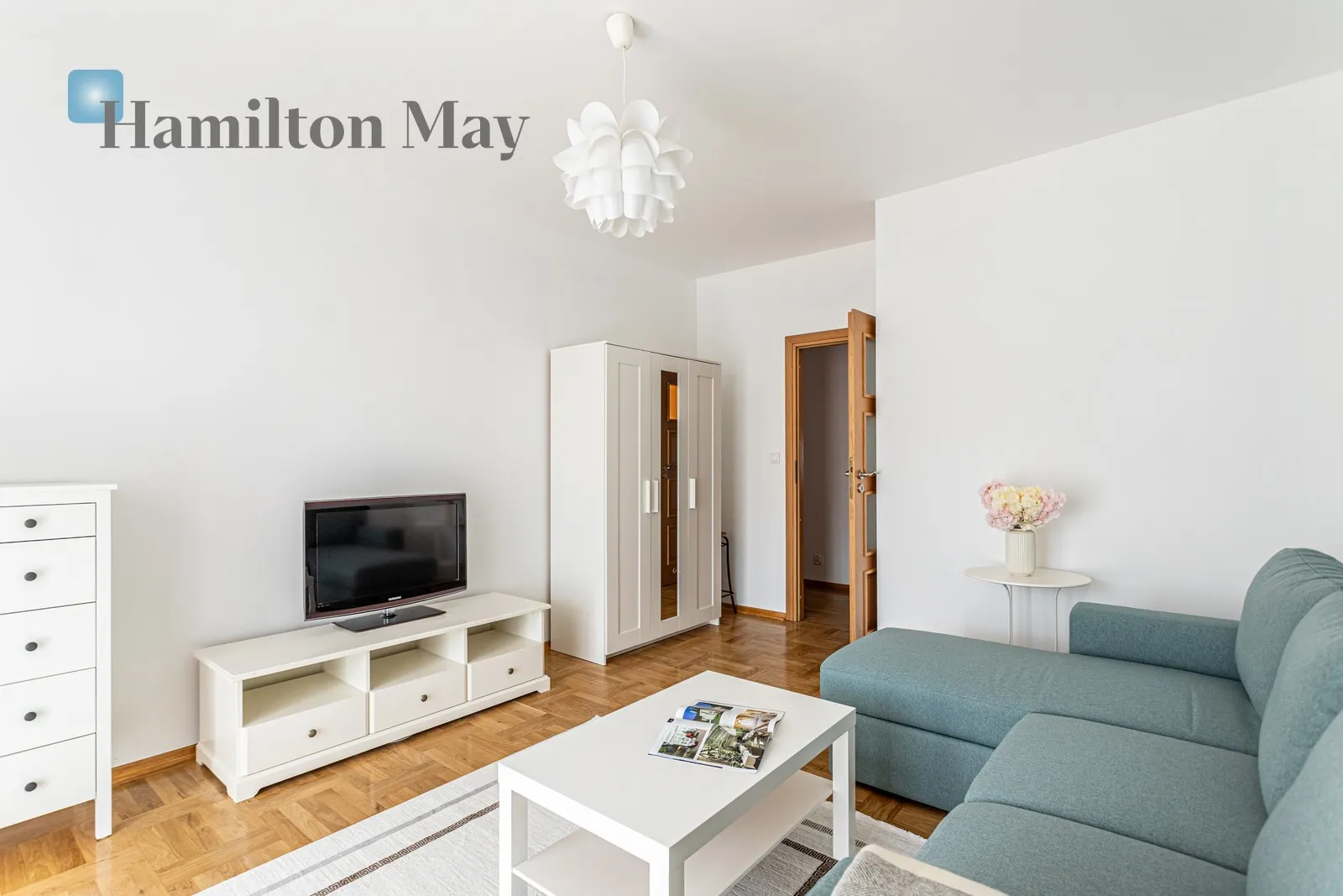 Funkcjonalne mieszkanie 2-pokojowe z balkonem i garażem na Mokotowie - slider