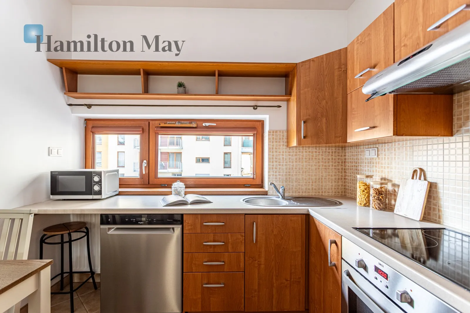 Funkcjonalne mieszkanie 2-pokojowe z balkonem i garażem na Mokotowie - slider