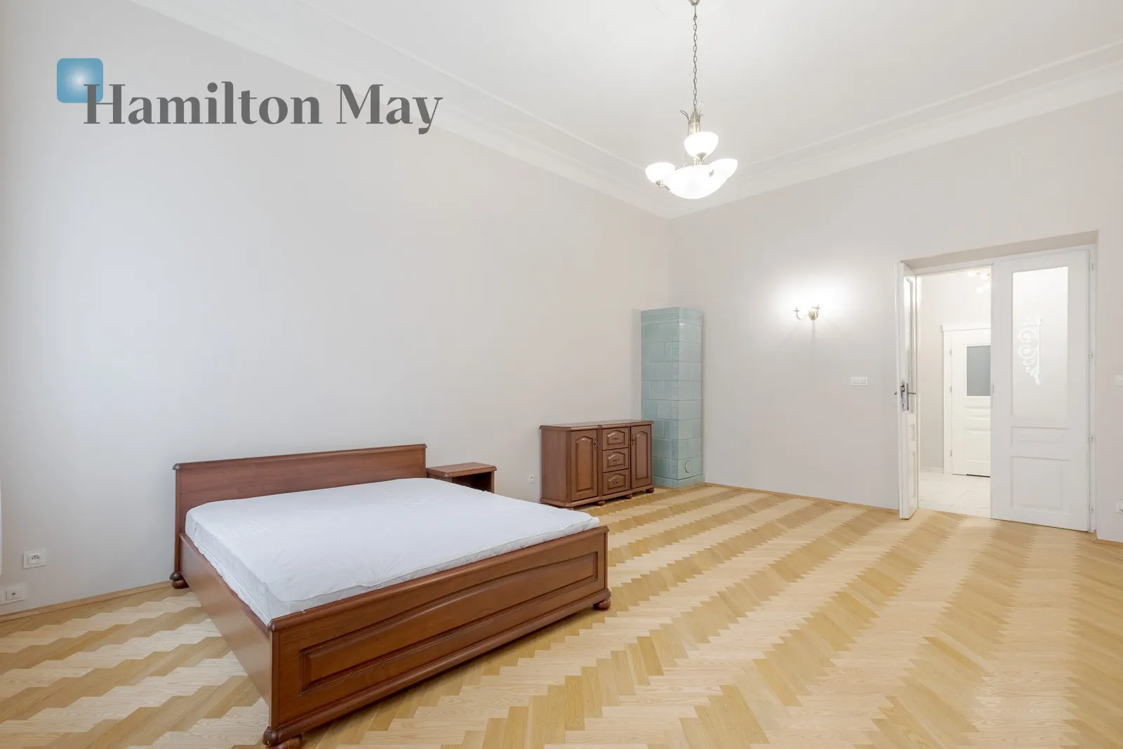 Bedrooms: 3 Bathrooms: 2 Size: 120m2 Price/m2: 54 PLN - slider